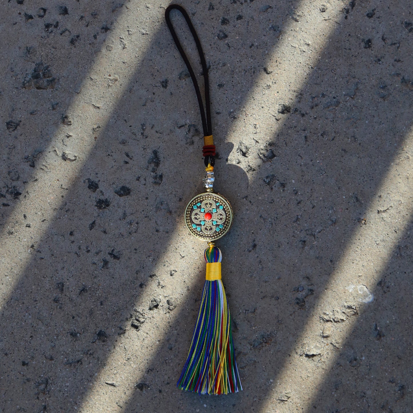 Tibetan Buddhist Vajra Color Tassel Protection Keychain Zipper Charm, Buddhism Rearview Mirror Charm, Chinese FengShui Car Charm Lanyard Keychain (R)