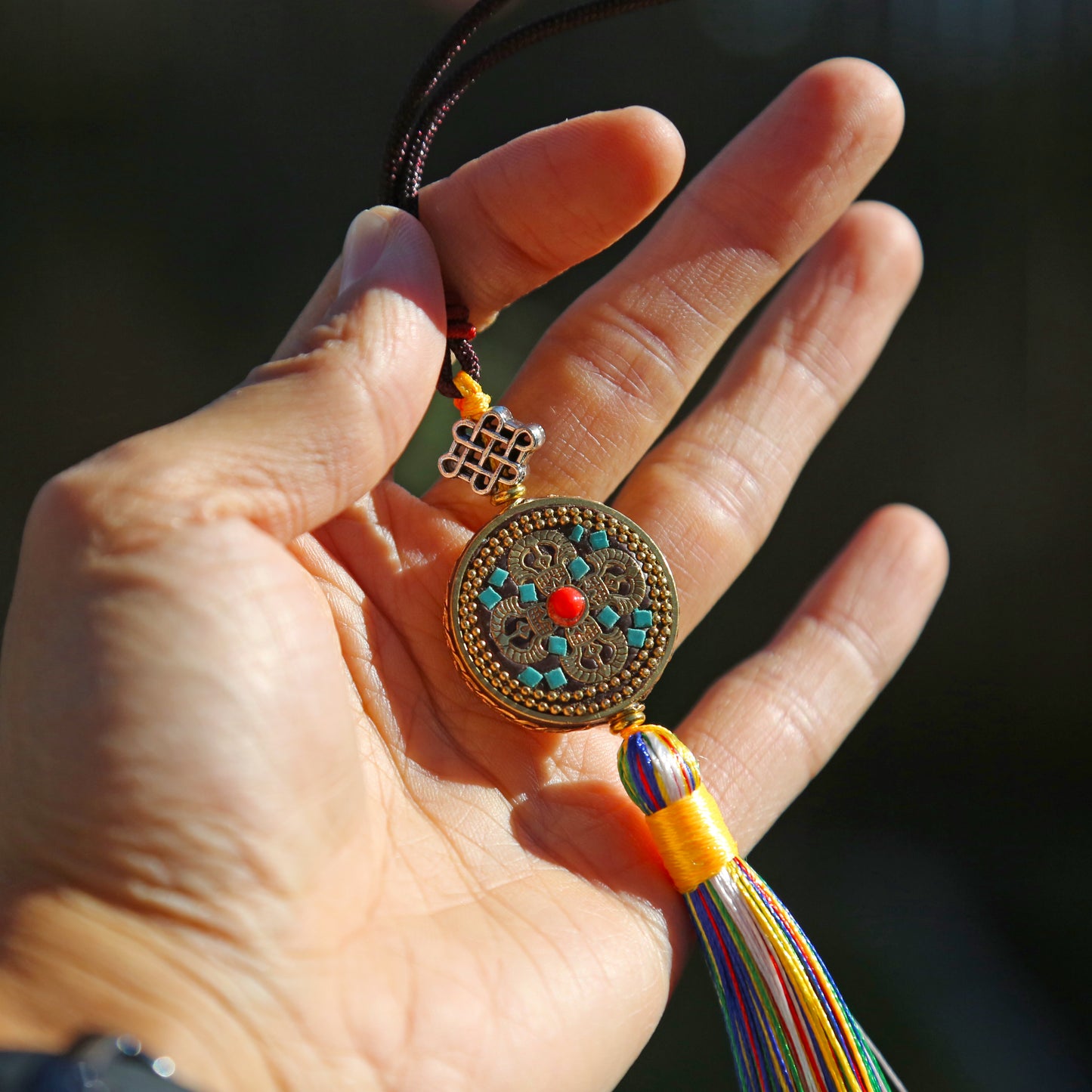 Tibetan Buddhist Vajra Color Tassel Protection Keychain Zipper Charm, Buddhism Rearview Mirror Charm, Chinese FengShui Car Charm Lanyard Keychain (R)