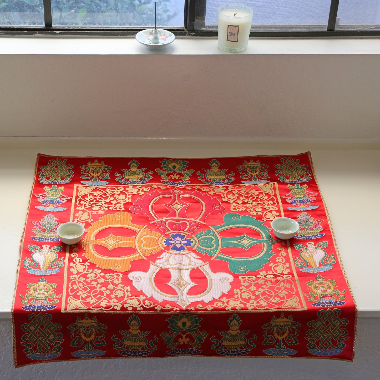 Tibetan Buddhist Ashtamangala Vajra Silk Brocade Shrine Table Cover Altar Cloth, 28”X28”, Red