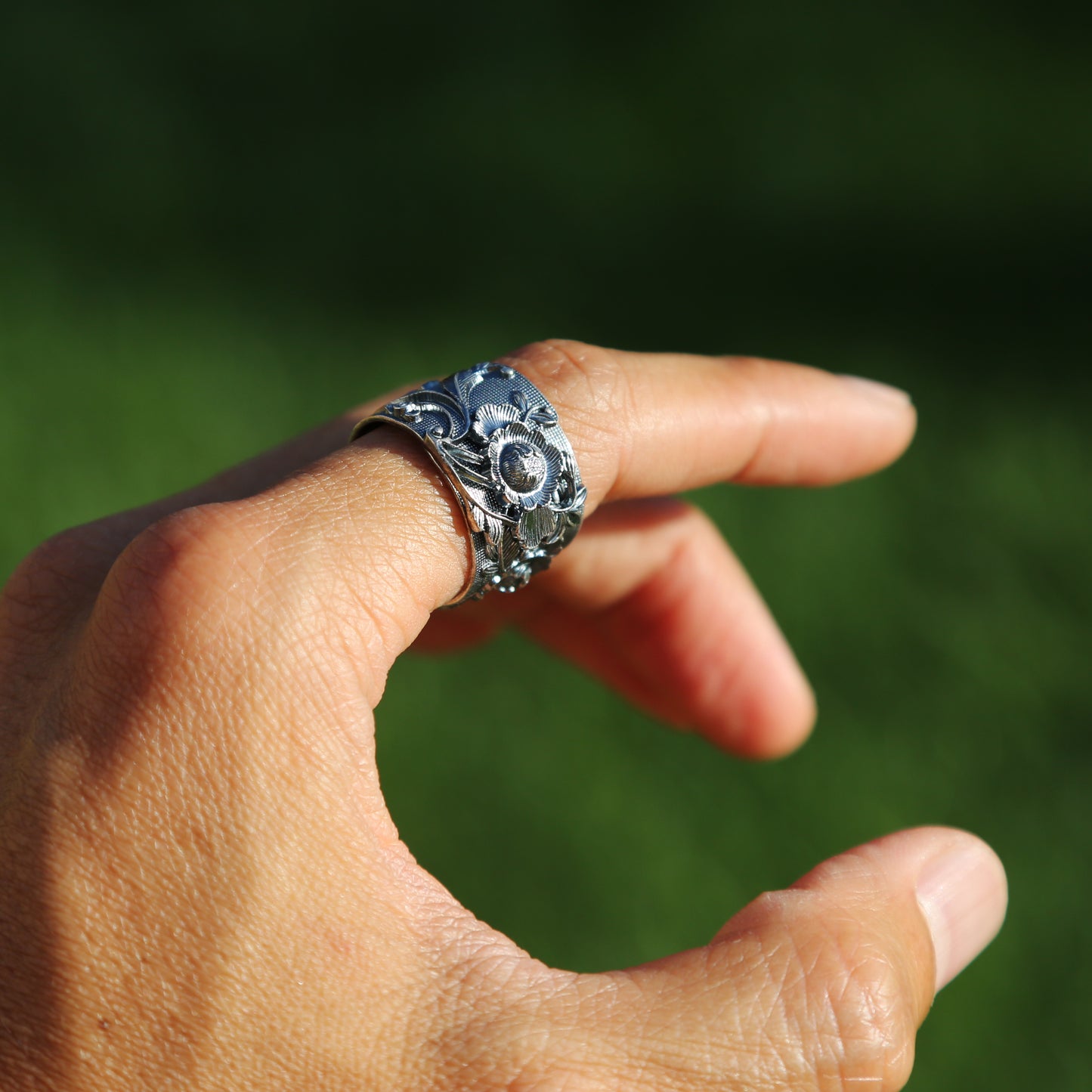 Vintage Style Embossed Flower Adjustable Silver Ring, Chinese Lotus Buddhist Mens Ring (S)