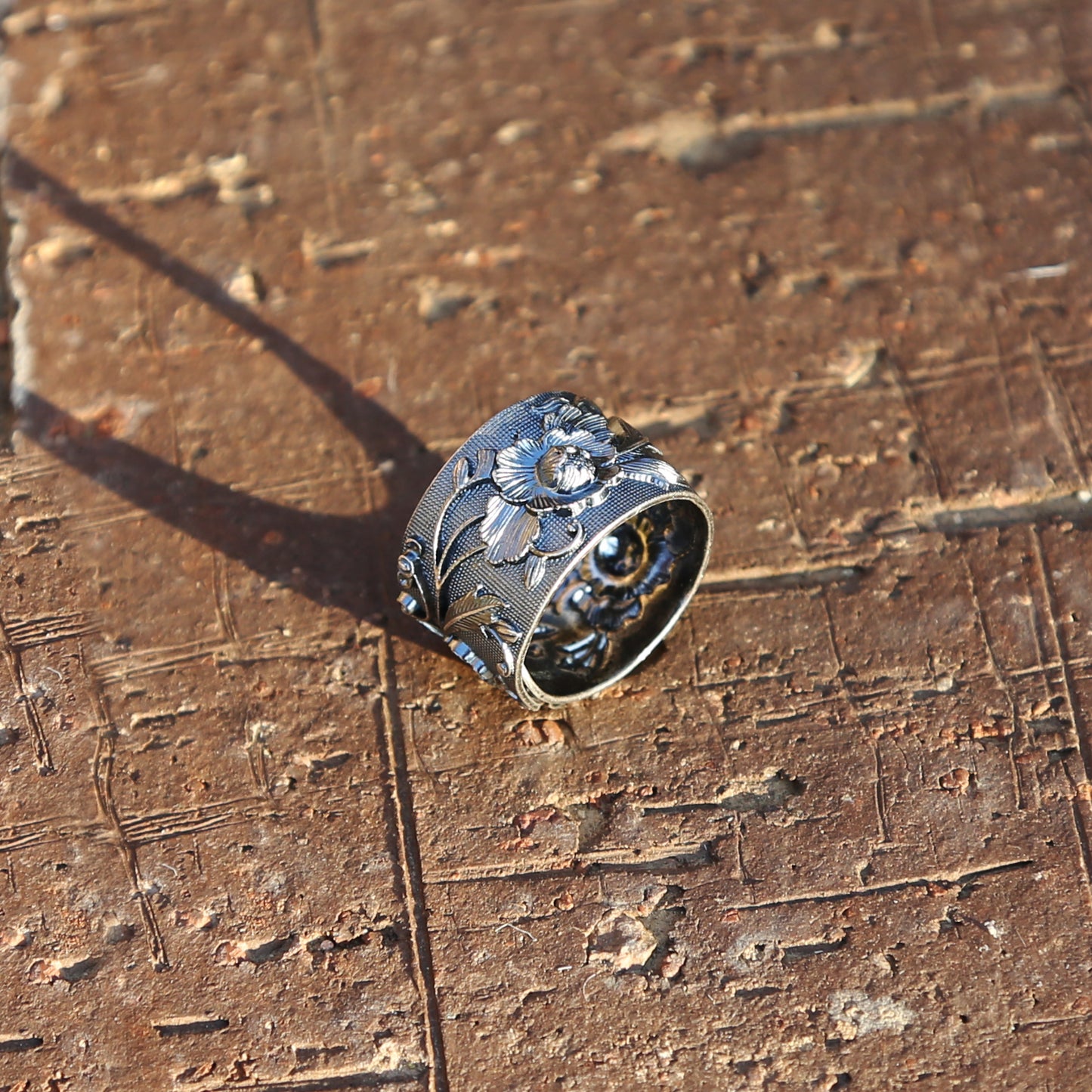 Vintage Style Embossed Flower Adjustable Silver Ring, Chinese Lotus Buddhist Mens Ring (S)