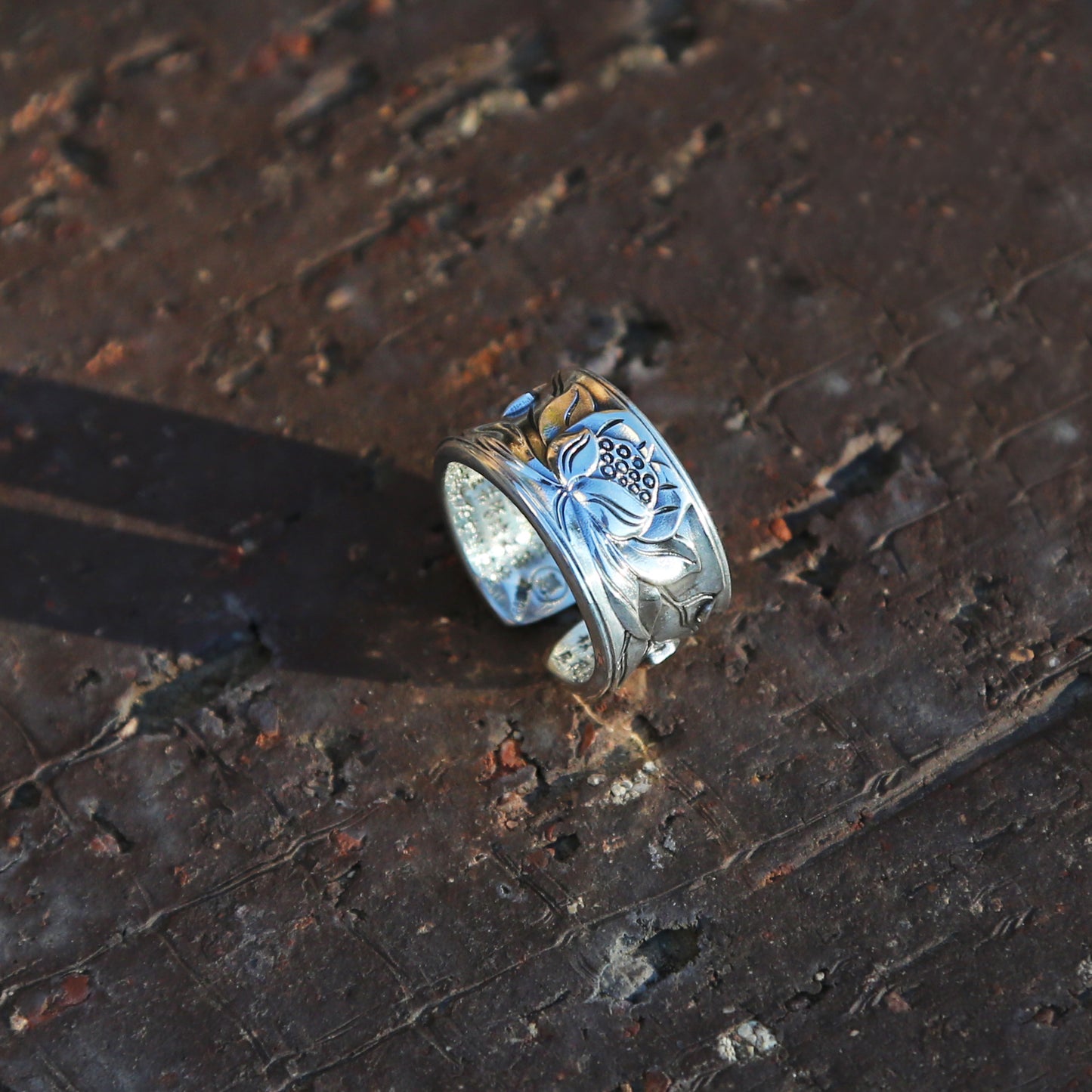 Shiny Glossy Lotus with Buddhist Sutra Adjustable Silver Ring, Tibetan Buddhist Ring, Om Ring (S)