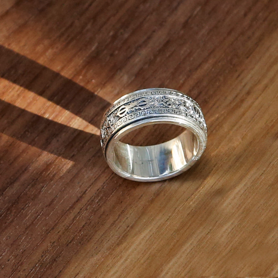 Tibetan Buddhist Symbol Vajra & Prayers Sterling Silver Spinner Ring, Mens Meditation Ring - ZentralDesigns