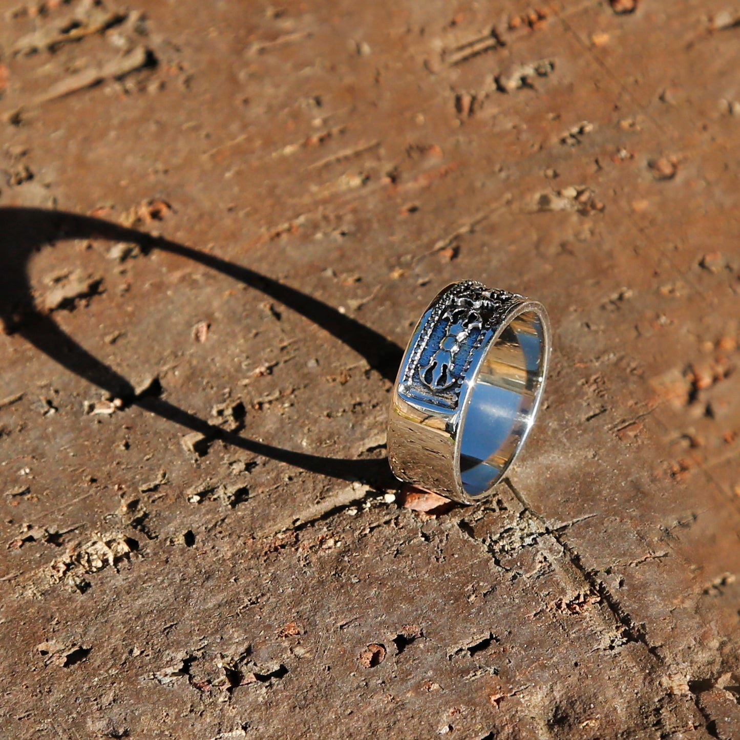 Tibetan Buddhist Prayers Vajra OM Silver Ring, Buddhism Symbols Mens Ring - ZentralDesigns