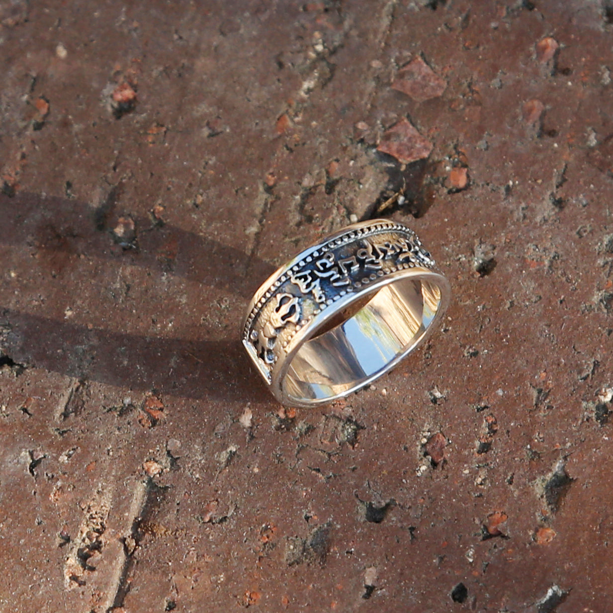 Tibetan Buddhist Prayers Vajra OM Silver Ring, Buddhism Symbols Mens Ring - ZentralDesigns