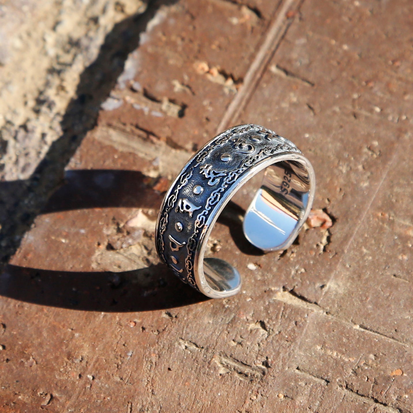 Adjustable Tibetan Buddhist Prayers Sterling Silver Ring, Mens Meditation Ring, Buddhist Symbol Ring - ZentralDesigns