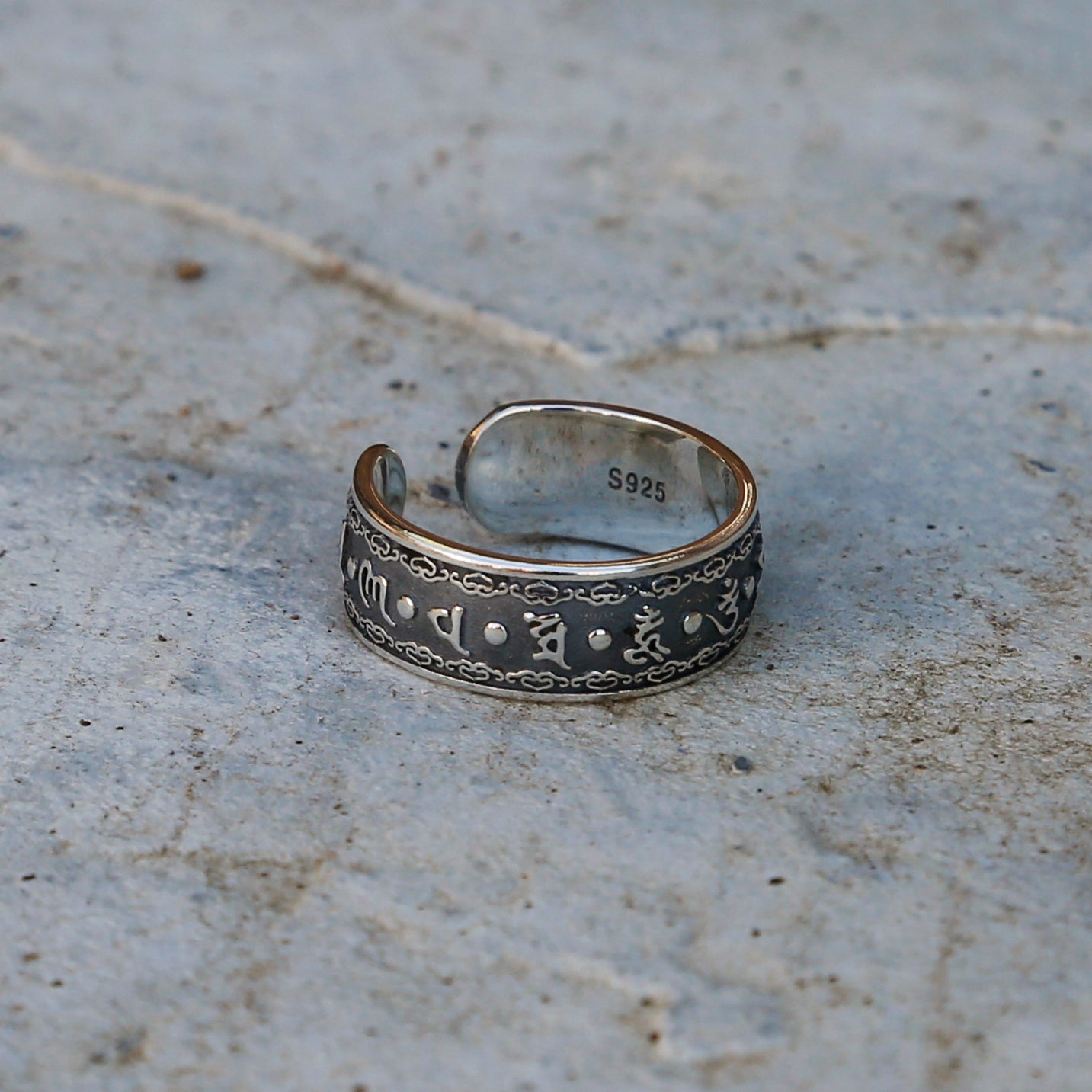 Adjustable Tibetan Buddhist Prayers Sterling Silver Ring, Mens Meditation Ring, Buddhist Symbol Ring - ZentralDesigns