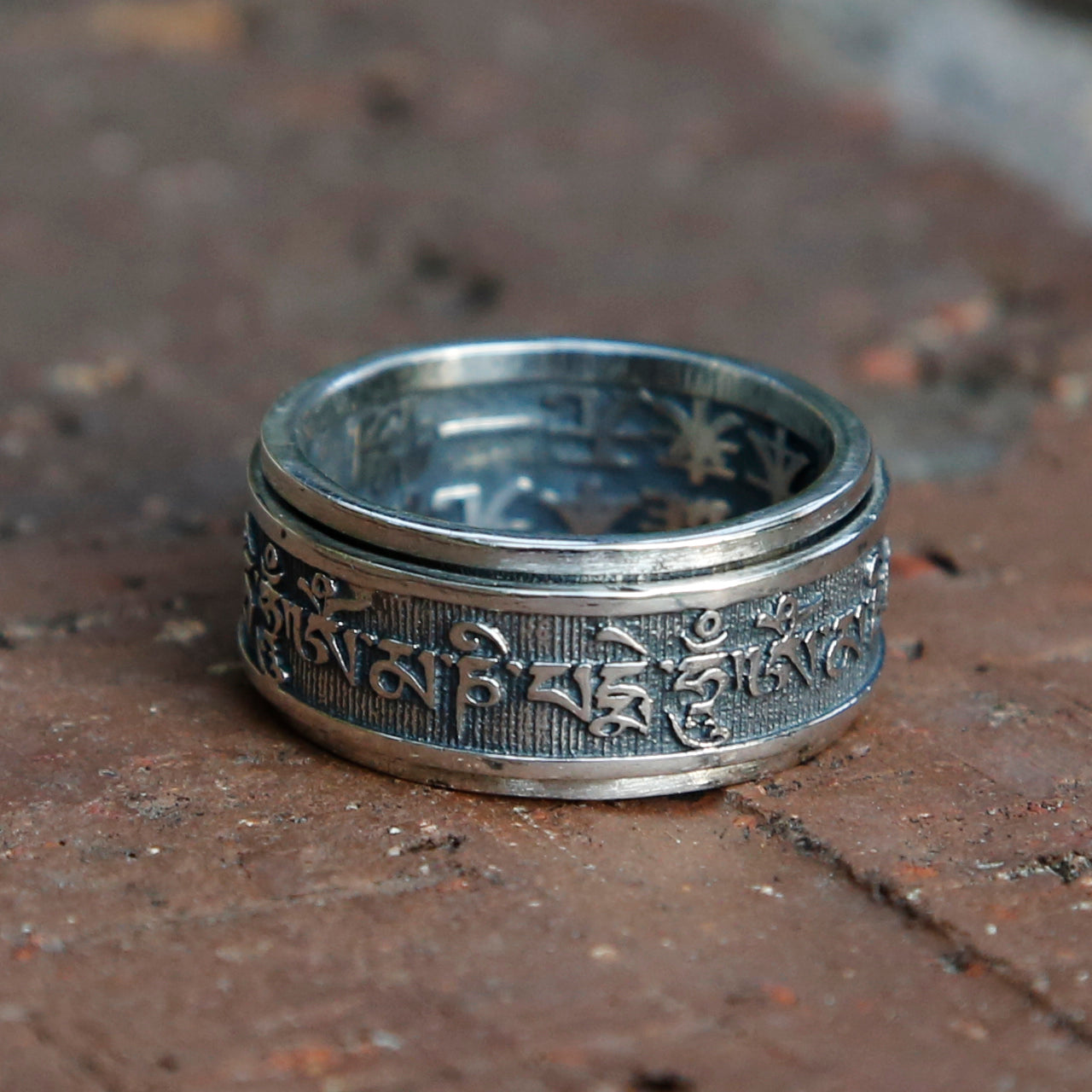 Tibetan Buddhist Prayer Silver Spinner Ring, Mens Meditation Ring, Buddhist Symbol Ring - ZentralDesigns