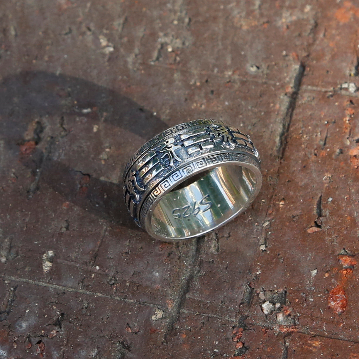 Embossed Yin Yang Ba Gua Sterling Silver Spinner Ring, Chinese Taoist Tai Chi Ring - ZentralDesigns
