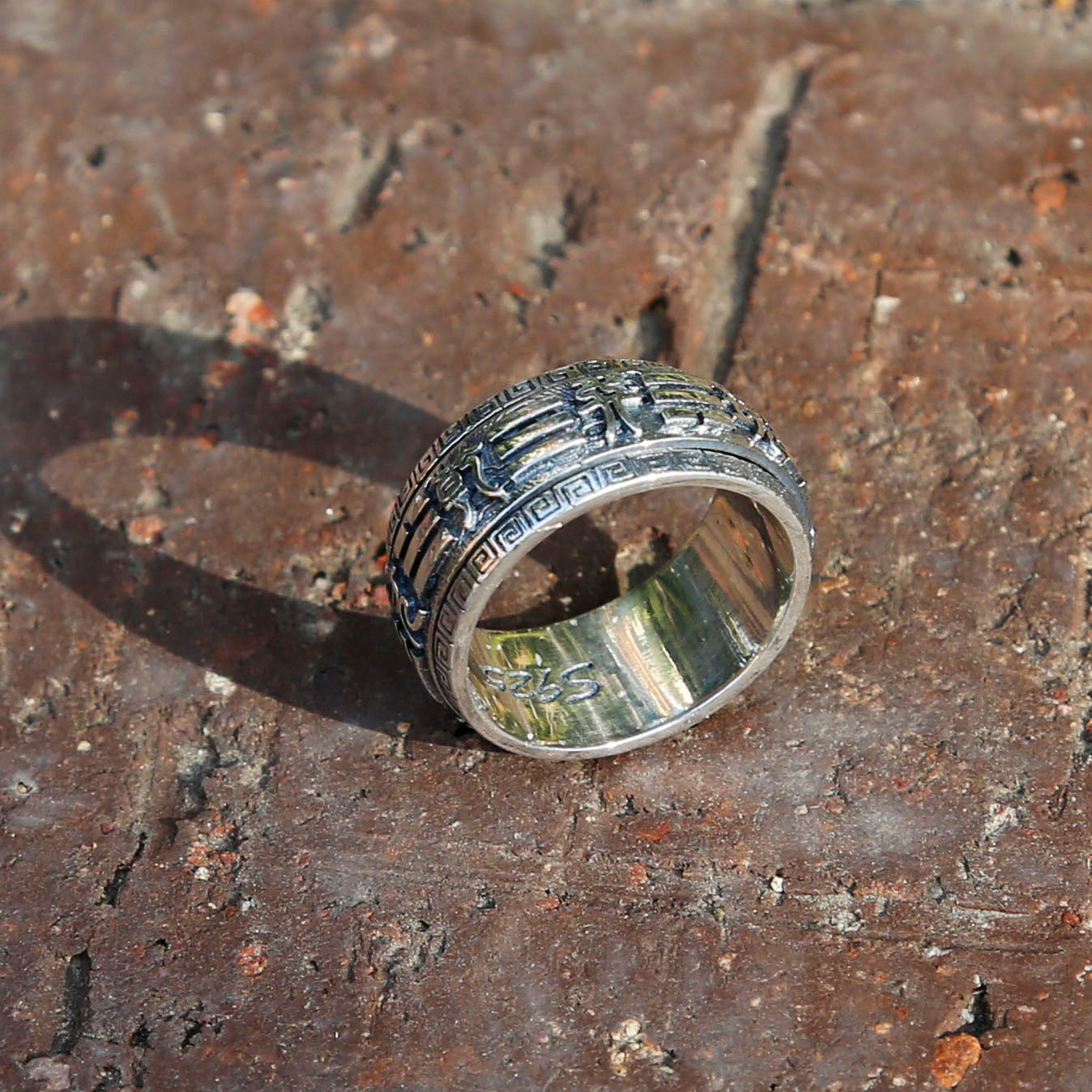 Embossed Yin Yang Ba Gua Sterling Silver Spinner Ring, Chinese Taoist Tai Chi Ring - ZentralDesigns