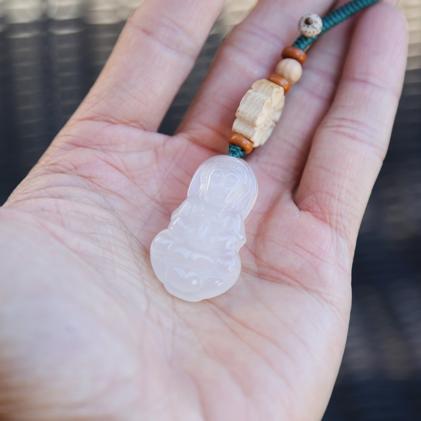 Carved Buddha Keychain Lucky Bag Charm Zipper Charm, White Jade-Look Resin Pendant, Tibetan Buddhism Car Mirror Charm Lanyard (S)