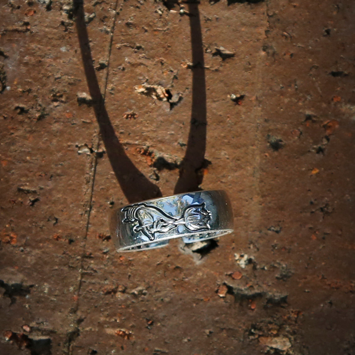 Praying Hand with Buddhist Sutra Sterling Silver Ring, Tibetan Buddhism Ring - ZentralDesigns