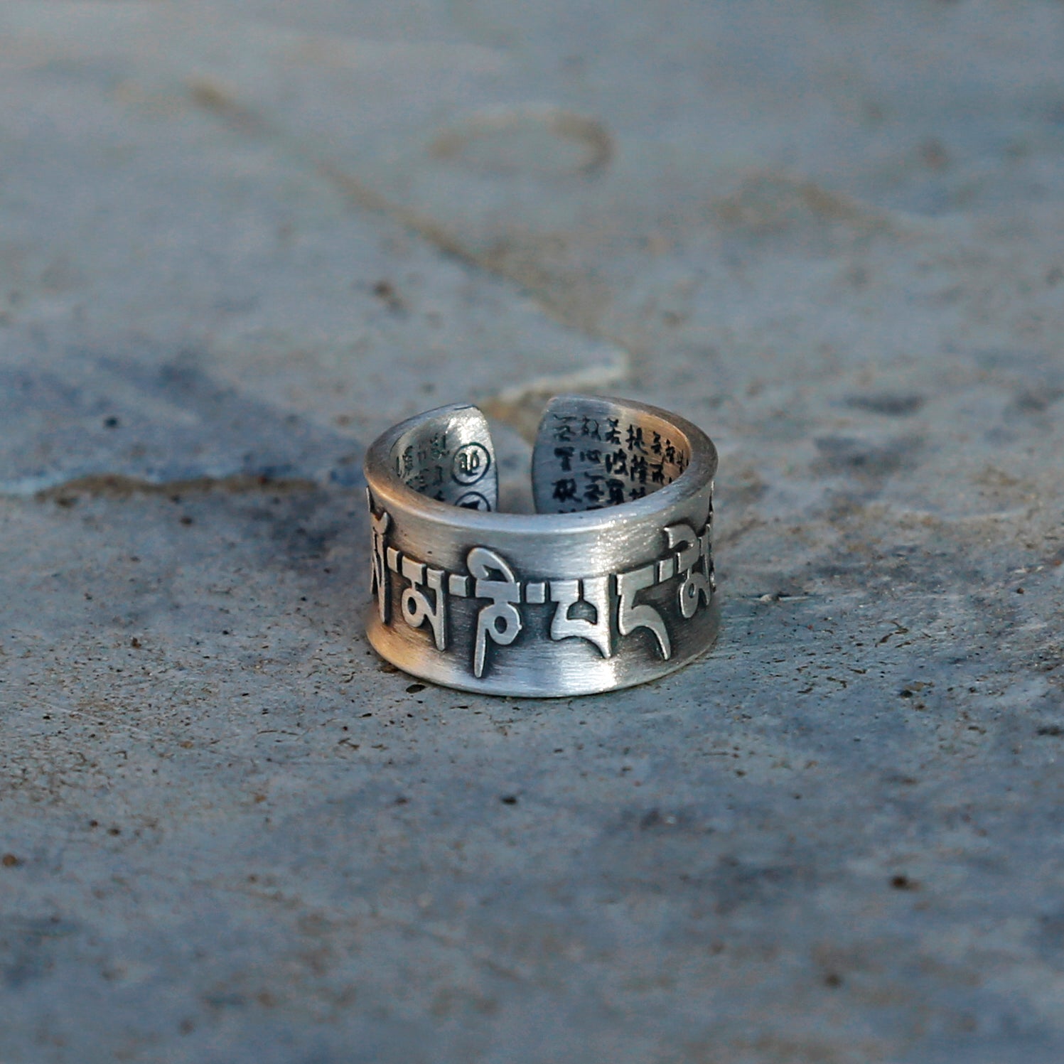 Vintage Style Tibetan Buddhist Prayers Adjustable Silver Ring, Buddhist Sutra Mens Ring - ZentralDesigns