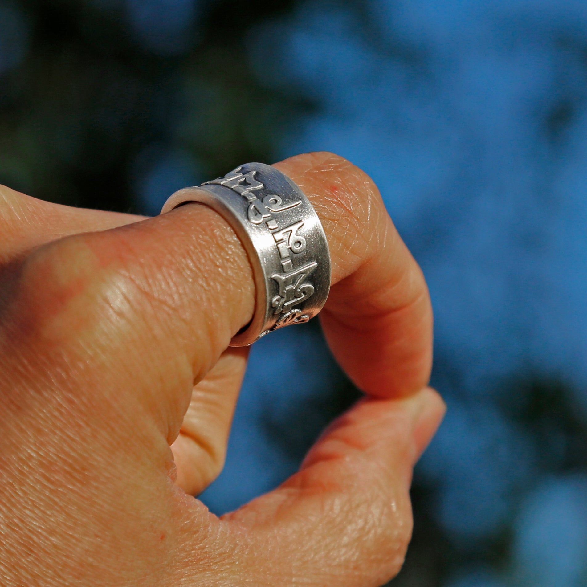 Vintage Style Tibetan Buddhist Prayers Adjustable Silver Ring, Buddhist Sutra Mens Ring - ZentralDesigns